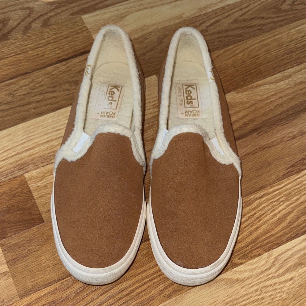 Keds Tan Slip-On Shoes with Cream fleece Trim and interior lining